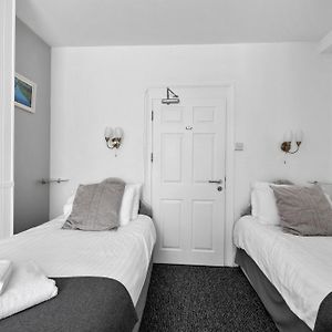 Private Bathroom Twin Room